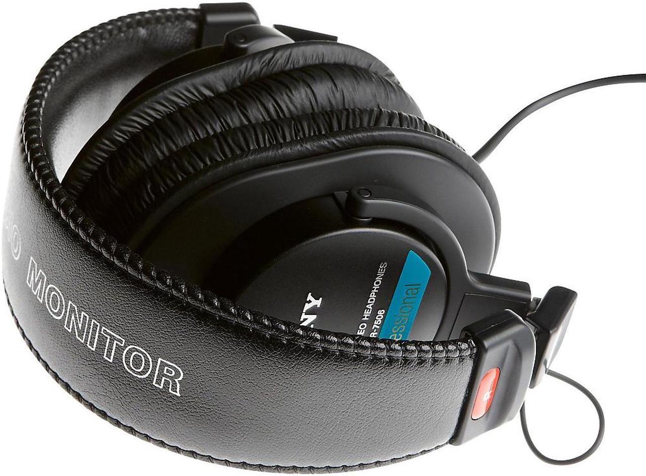 Alt view image 19 of 20 - Sony MDR-7506 Professional Headphones