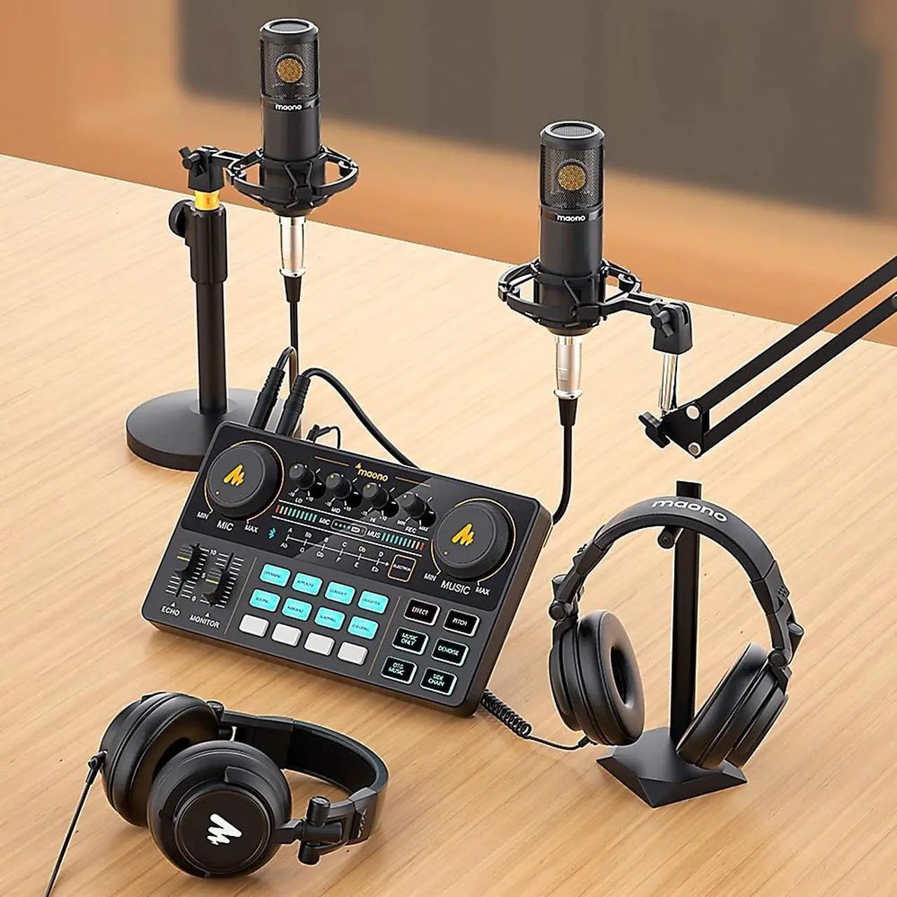 Alt view image 10 of 15 - Mackie DLZ Creator Adaptive Digital Mixer with Mix Agent Technology