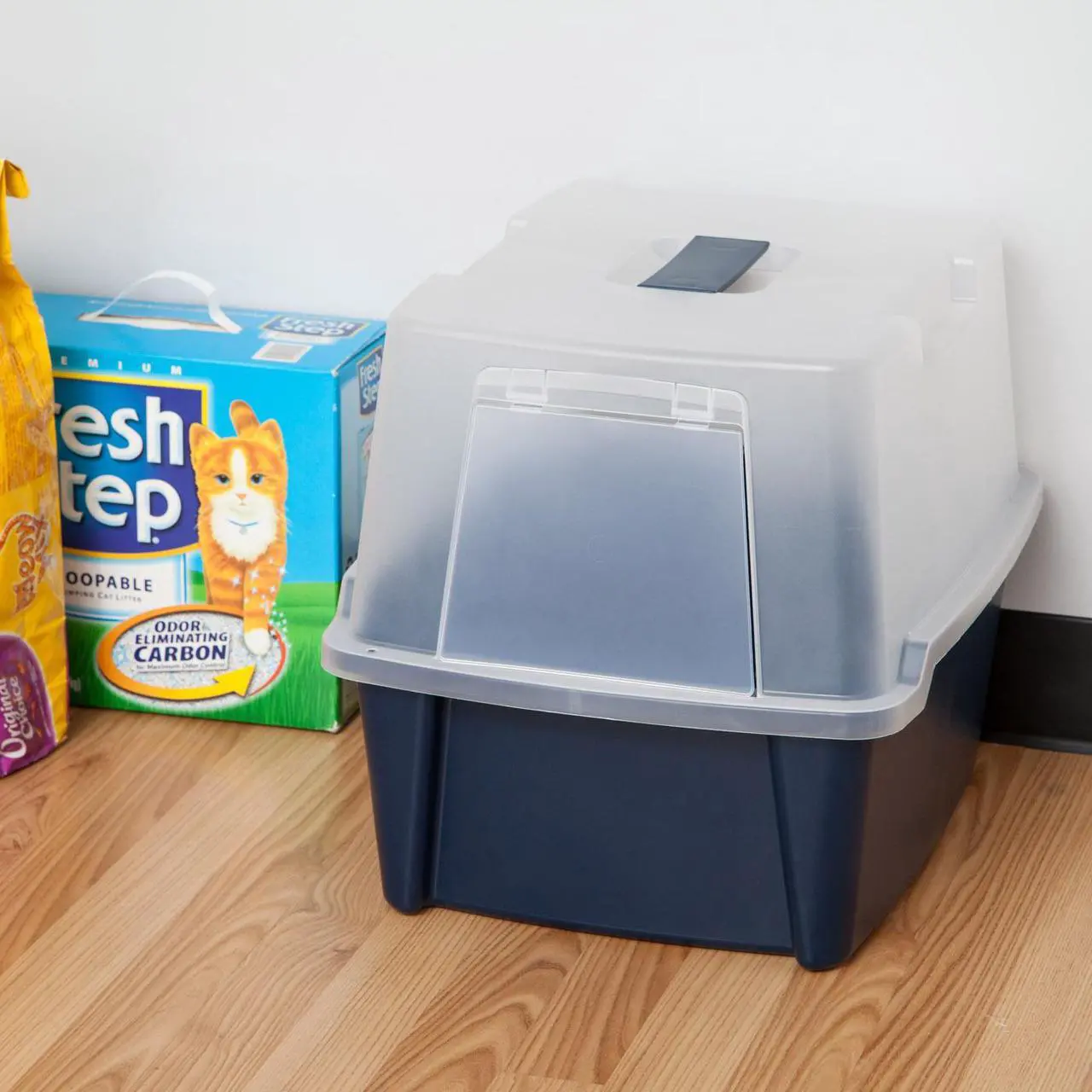 Alt view image 2 of 5 - IRIS Large Hooded Litter Box with Scoop and Grate, Blue