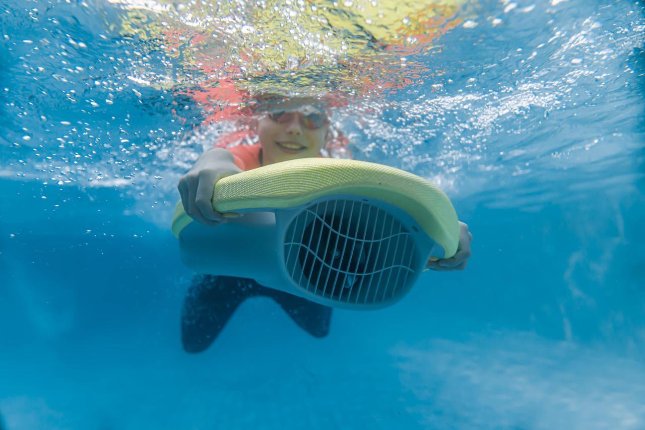 Alt view image 4 of 6 - ASIWO underwater thruster 37V 2.5A battery 1.5m/s Speed/500W Adult Electric booster diving equipment