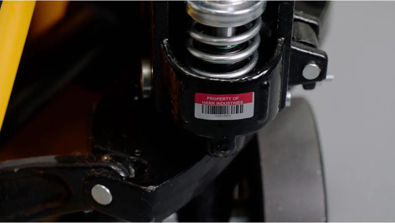 Alt view image 5 of 15 - avery permatrack metallic asset tag labels, 3/4" x 11/2", 320 labels 61523