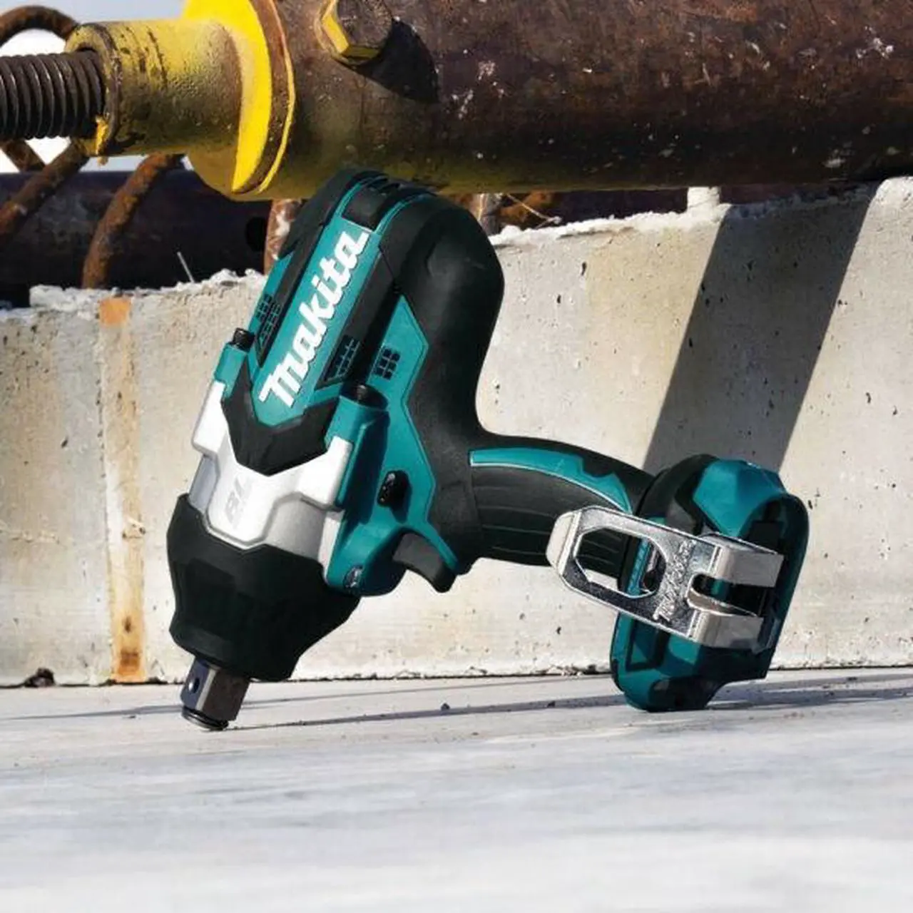 Alt view image 16 of 17 - Makita XWT07Z 18V LXT Brushless 3/4" Square Drive Impact Wrench (Tool Only)