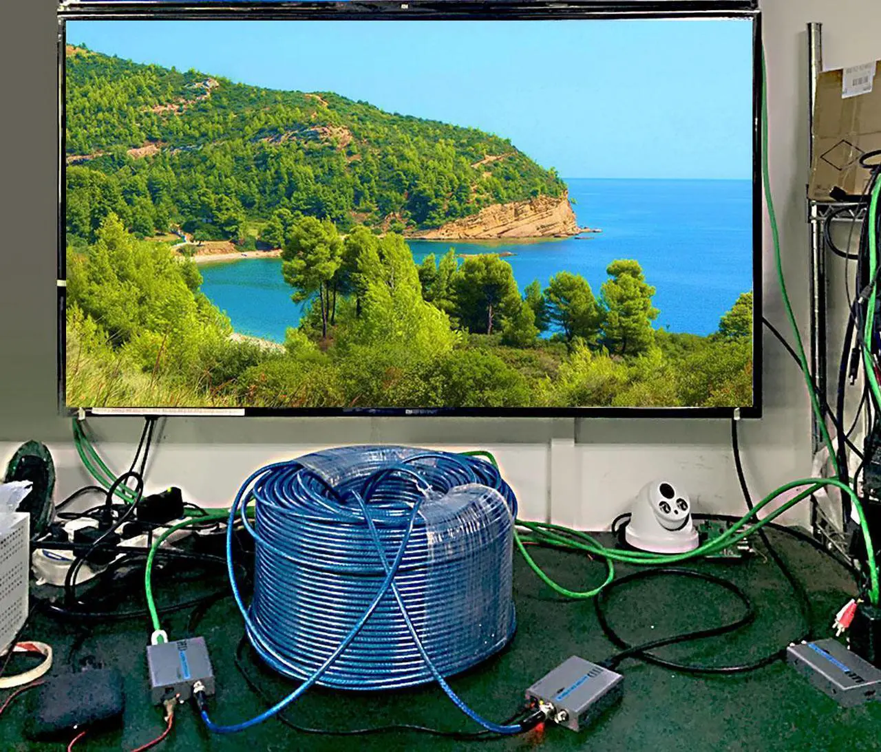Alt view image 6 of 7 - HDMI Extender Over a Coaxial Cable (RG6/RG7/RG11) 1080P60HZ Compliant with HDMI1.4 Support 48 KHz PCM Digital audio with HDMI Loop out and Coaxial Loop out,up to 1640ft(500M)