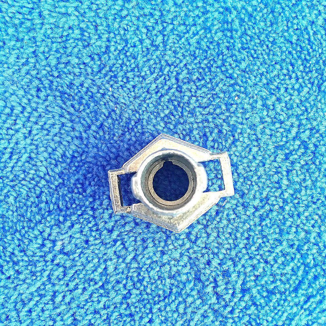 Alt view image 5 of 7 - Limited Edition Collect 8pcs Beyblade Burst 4D metal fight Alloy Metal TRACK++BOTTOM fashion Glaive Loop