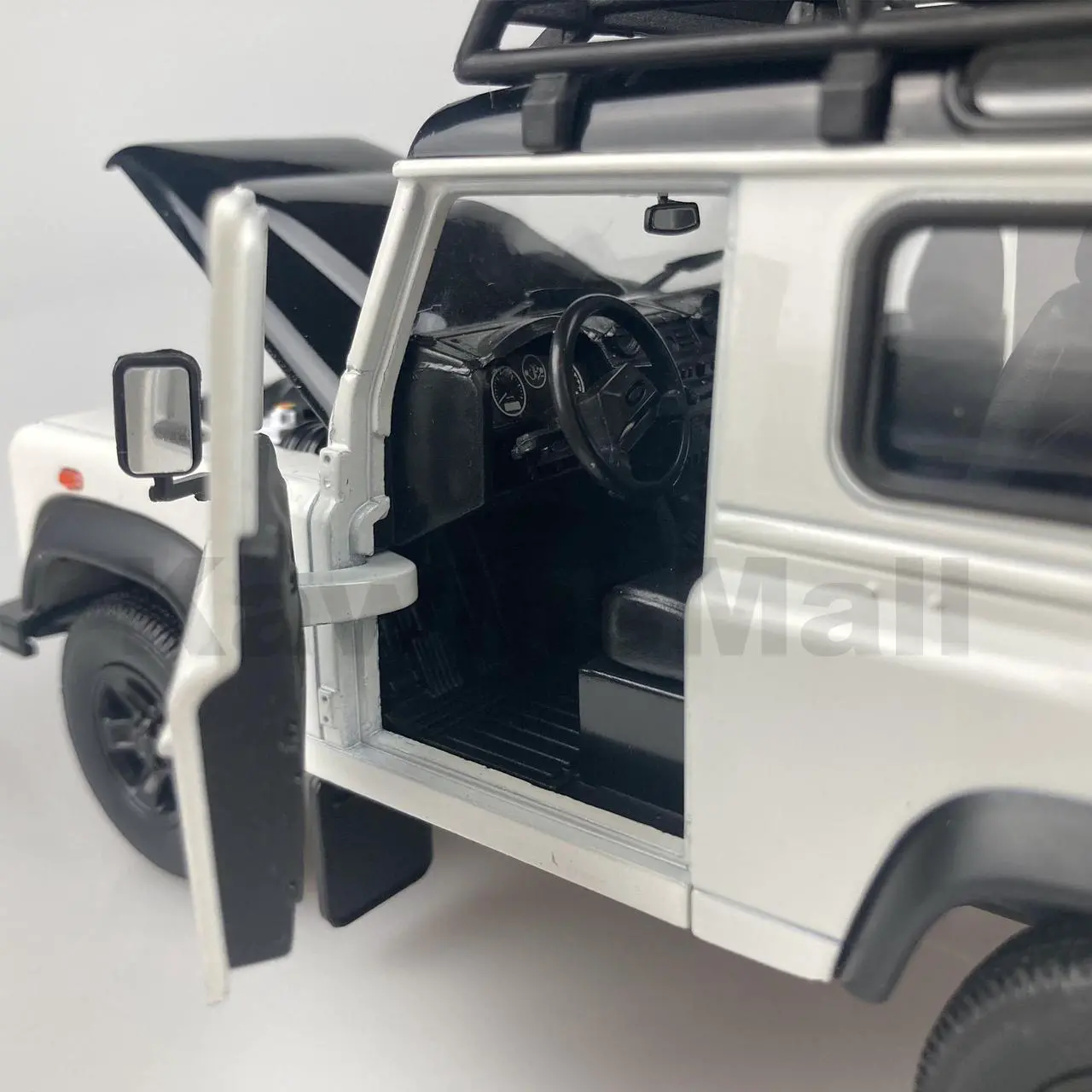 Alt view image 4 of 7 - Welly 1:24 Land Rover 2010s Defender TD5 TDCI 90 Off-Road Vehicle Truck Alloy Diecast Model Toy White