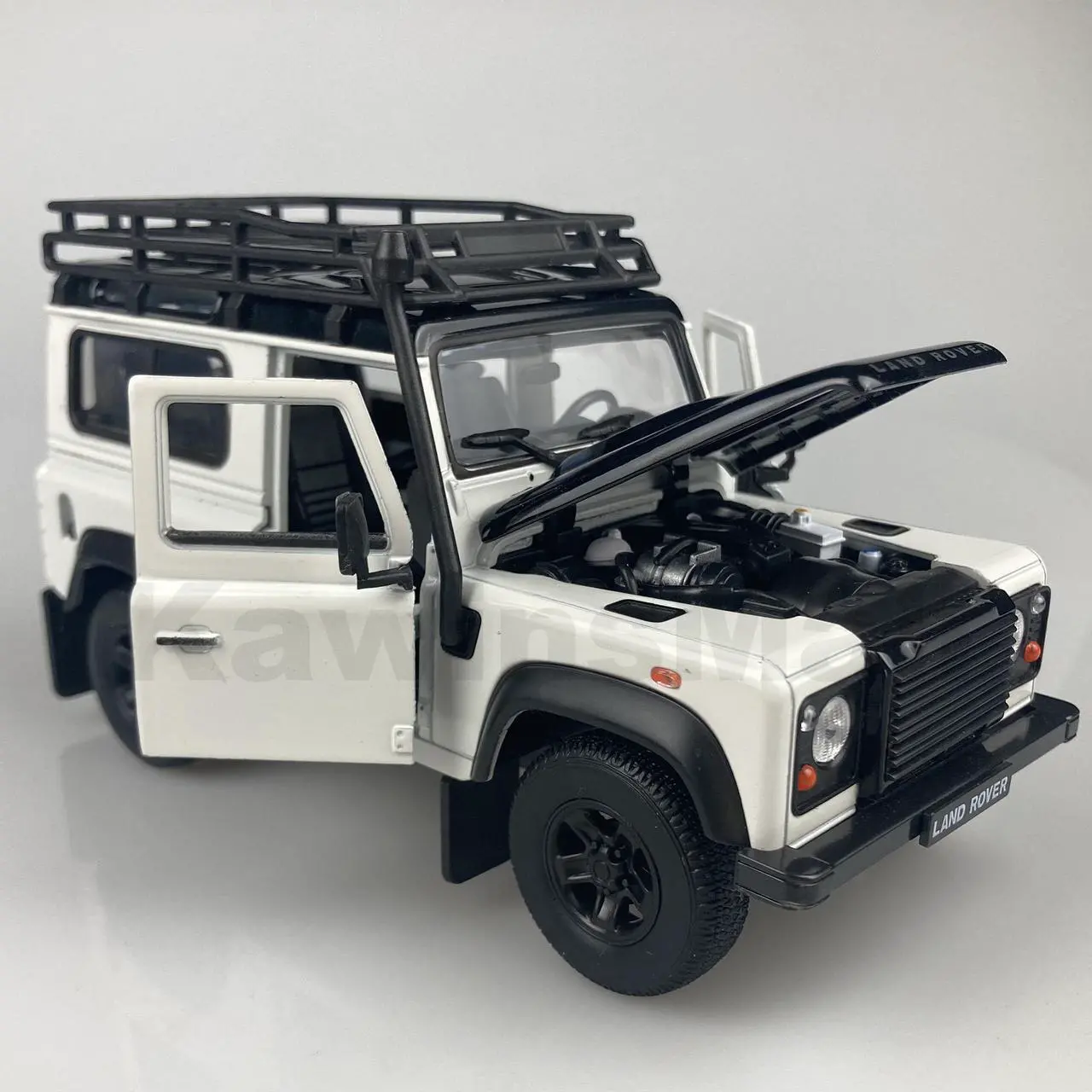 Alt view image 3 of 7 - Welly 1:24 Land Rover 2010s Defender TD5 TDCI 90 Off-Road Vehicle Truck Alloy Diecast Model Toy White