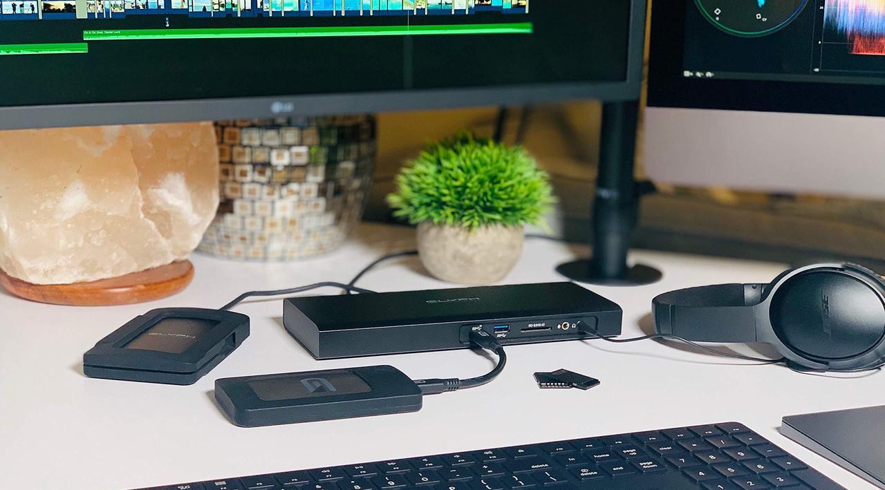 Alt view image 3 of 3 - Glyph Thunderbolt 3 NVMe Dock (1TB)