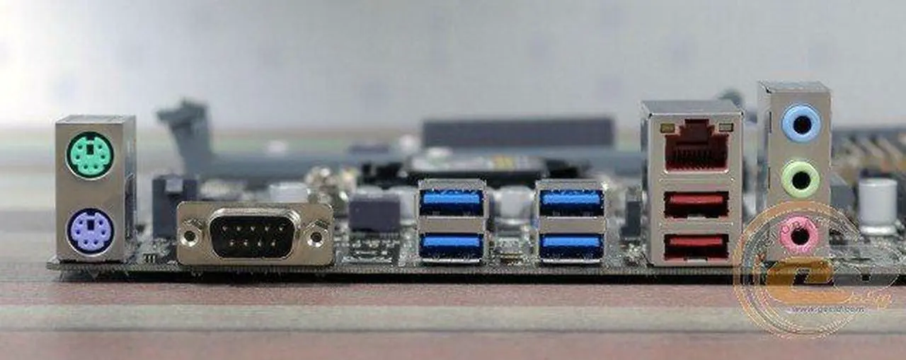 Alt view image 2 of 2 - ASUS E3M-ET V5 LGA 1151 DDR4 32GB Micro ATX Motherboard
