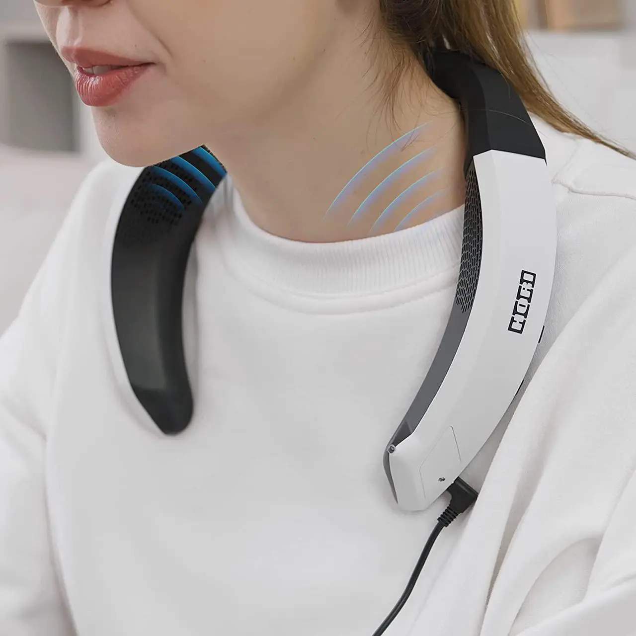 Alt view image 4 of 6 - HORI 3D Surround Gaming Neckset - Wired Wearable Speaker for PS5, PS4, PC - Playstation 5