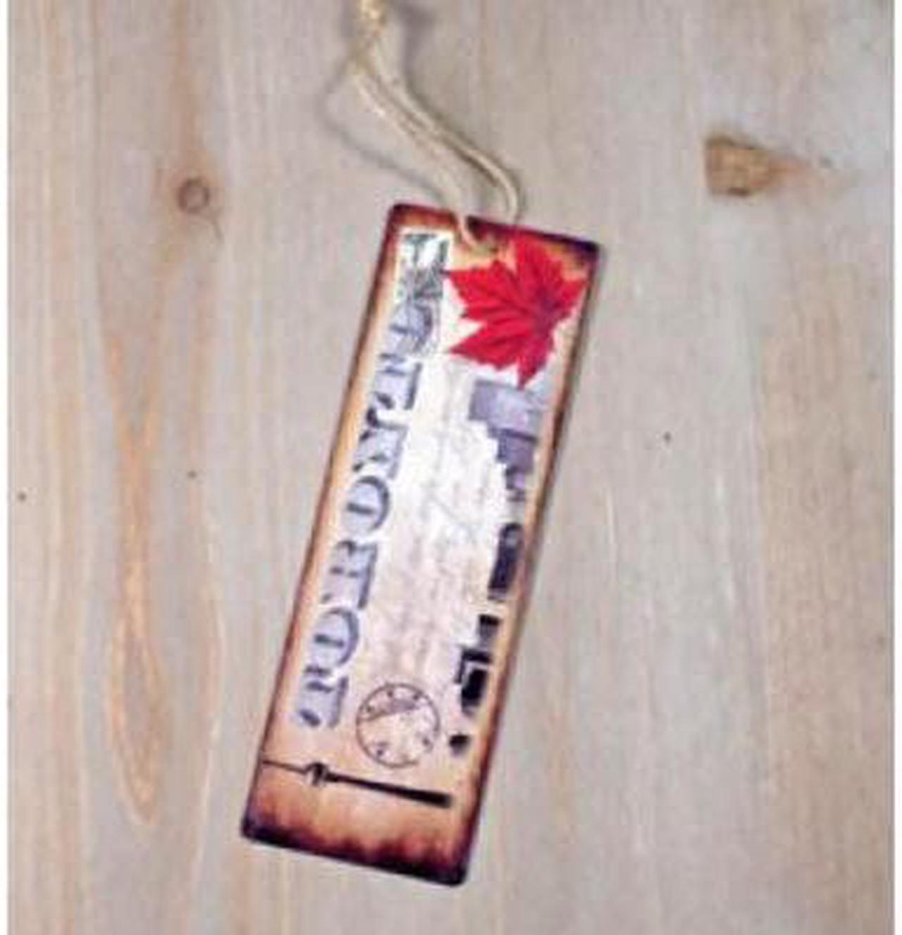 01208 - TORONTO SOUVENIR BOOKMARK