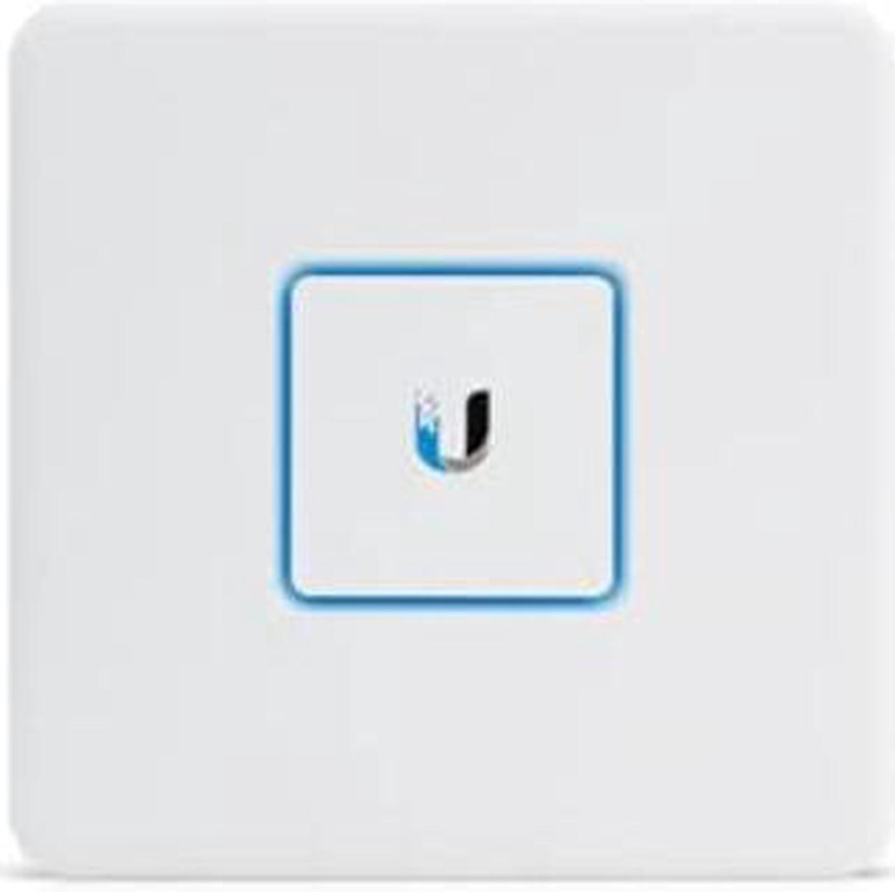 Alt view image 2 of 5 - Ubiquiti Unifi Security Gateway (USG)