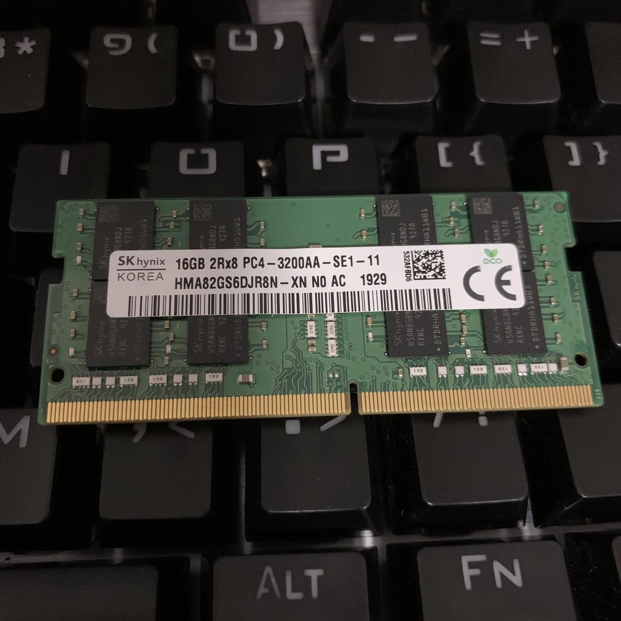 SK Hynix 16GB DDR4 2RX8 PC4-3200AA-SE1-11 HMA82GS6DJR8N-XN SODIMM Laptop Memory Ram