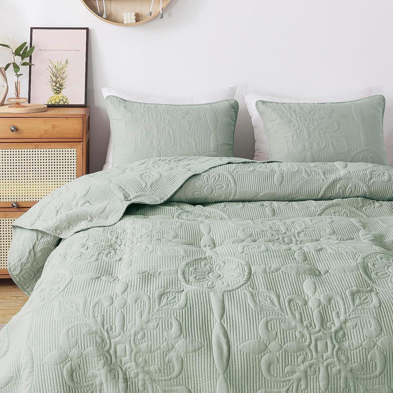 Alt view image 3 of 7 - Damask Quilt Queen Size Bedding Sets with Pillow Shams Boho Lightweight Soft Bedspread Coverlet Sage Green Quilted Blanket Thin Comforter Bed Cover for All Season 3 Pieces 90x90 inches