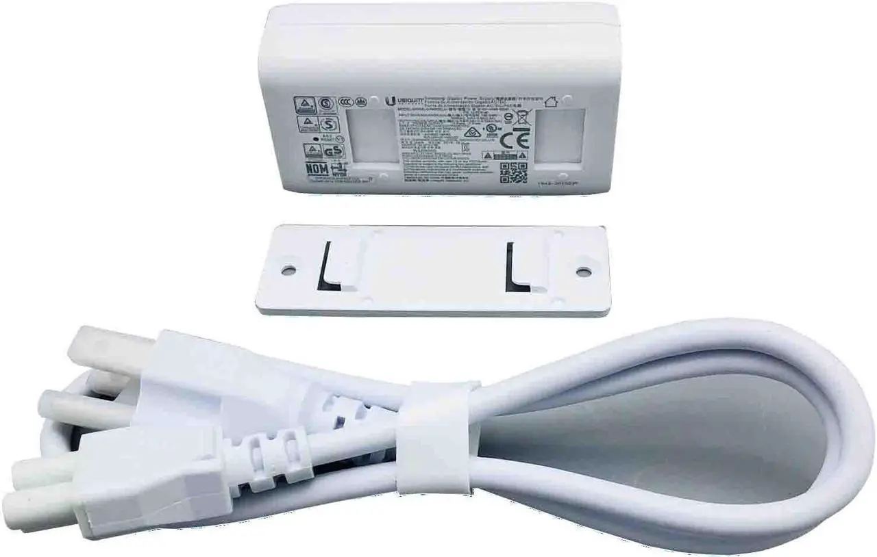 Alt view image 3 of 5 - Genuine Ubiquiti GP-V480-032G Switching Gigabit PoE Injector 48V 0.32A w/PC