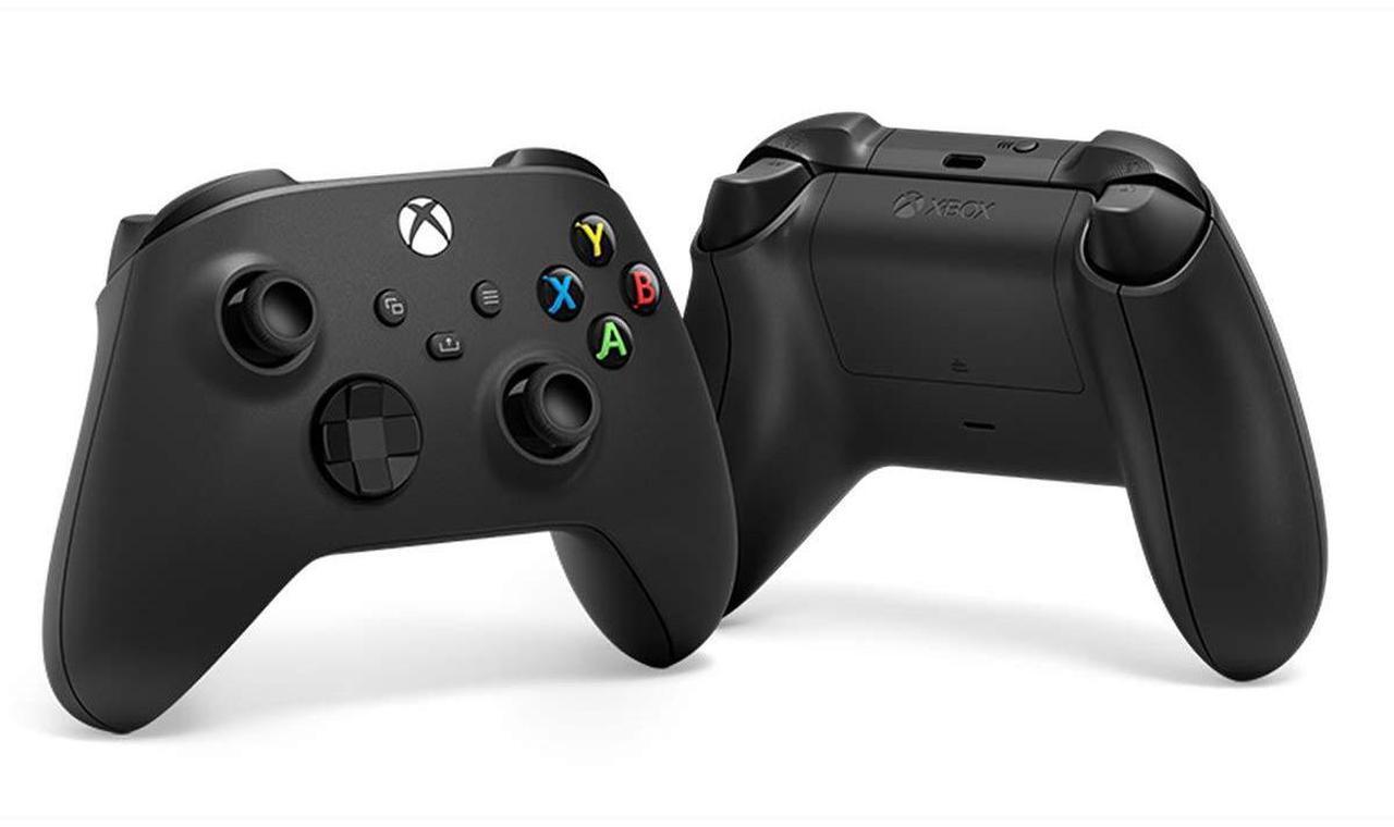 Alt view image 4 of 5 - Xbox Core Wireless Controller Carbon Black