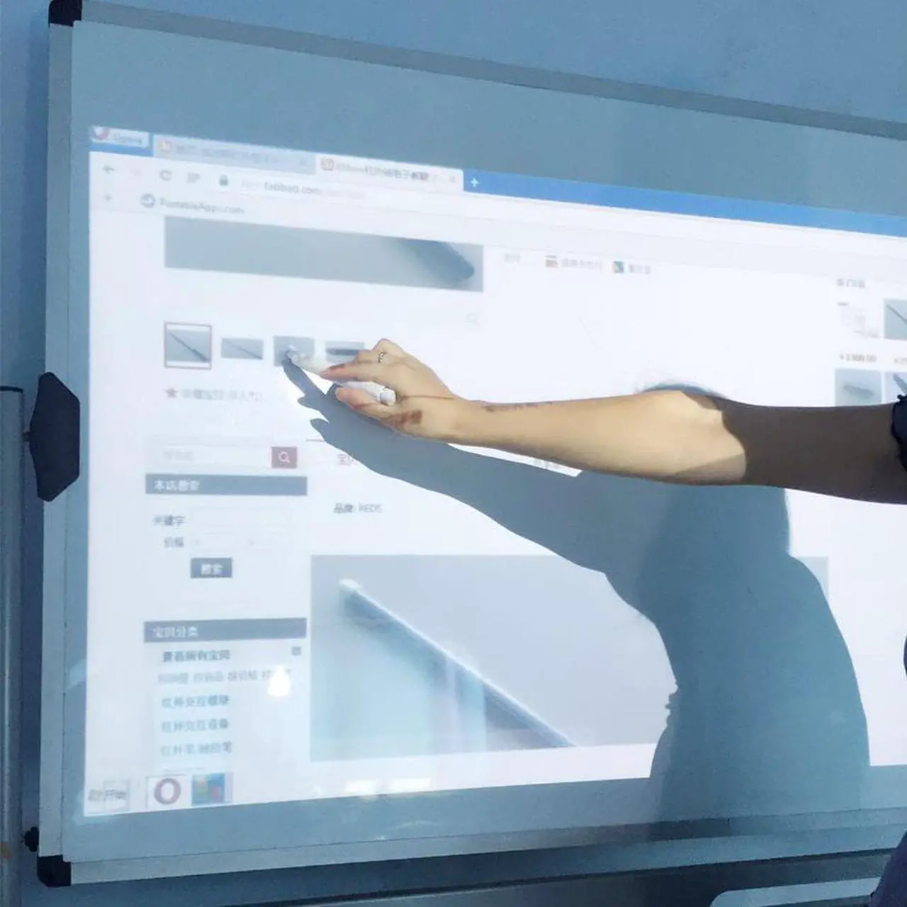 Alt view image 4 of 7 - Design Pie Movement Detection Technology 850nm LED Light Electronic Pen for Portable Interactive Whiteboard