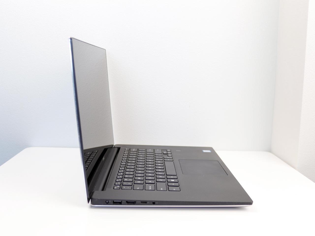 Alt view image 4 of 6 - DELL XPS 9560 - 15.6" 4K / UHD Touch Screen NVIDIA GeForce GTX 1050 - Intel Core i7-7700HQ - 32GB DDR4 Memory - 512GB SSD M2 - Windows 11  Gaming Laptop