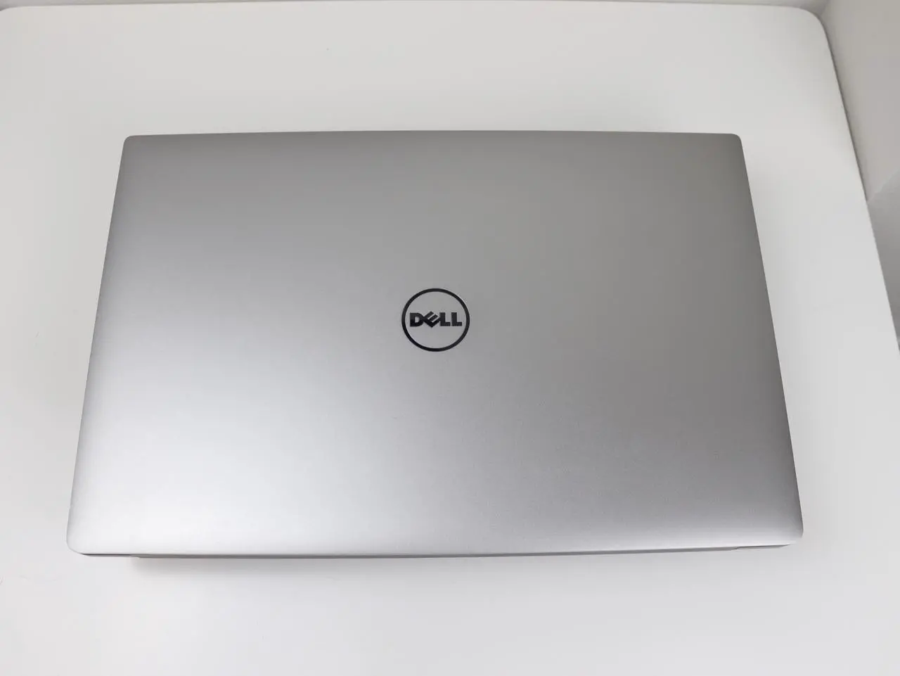 Alt view image 5 of 6 - DELL XPS 15 - 9560 15.6"  Full HD (1920x1080) Intel Core i7 7th Gen 7700HQ (2.80 GHz) NVIDIA GeForce GTX 1050 16GB DDR4 Memory 512 GB SSD Windows 11 Gaming Laptop