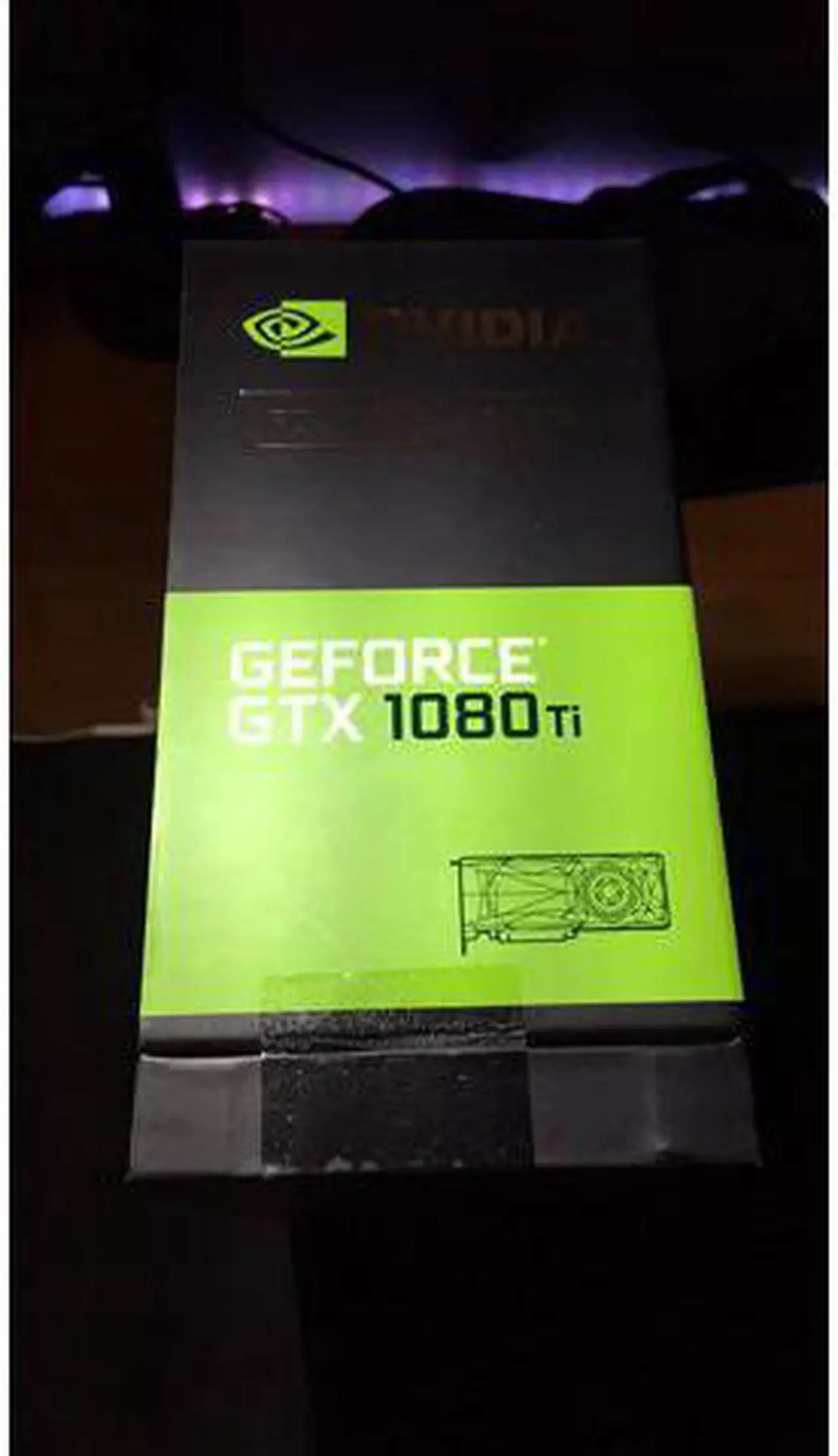 Alt view image 2 of 7 - Nvidia GEFORCE GTX 1080 Ti - FE Founder's Edition