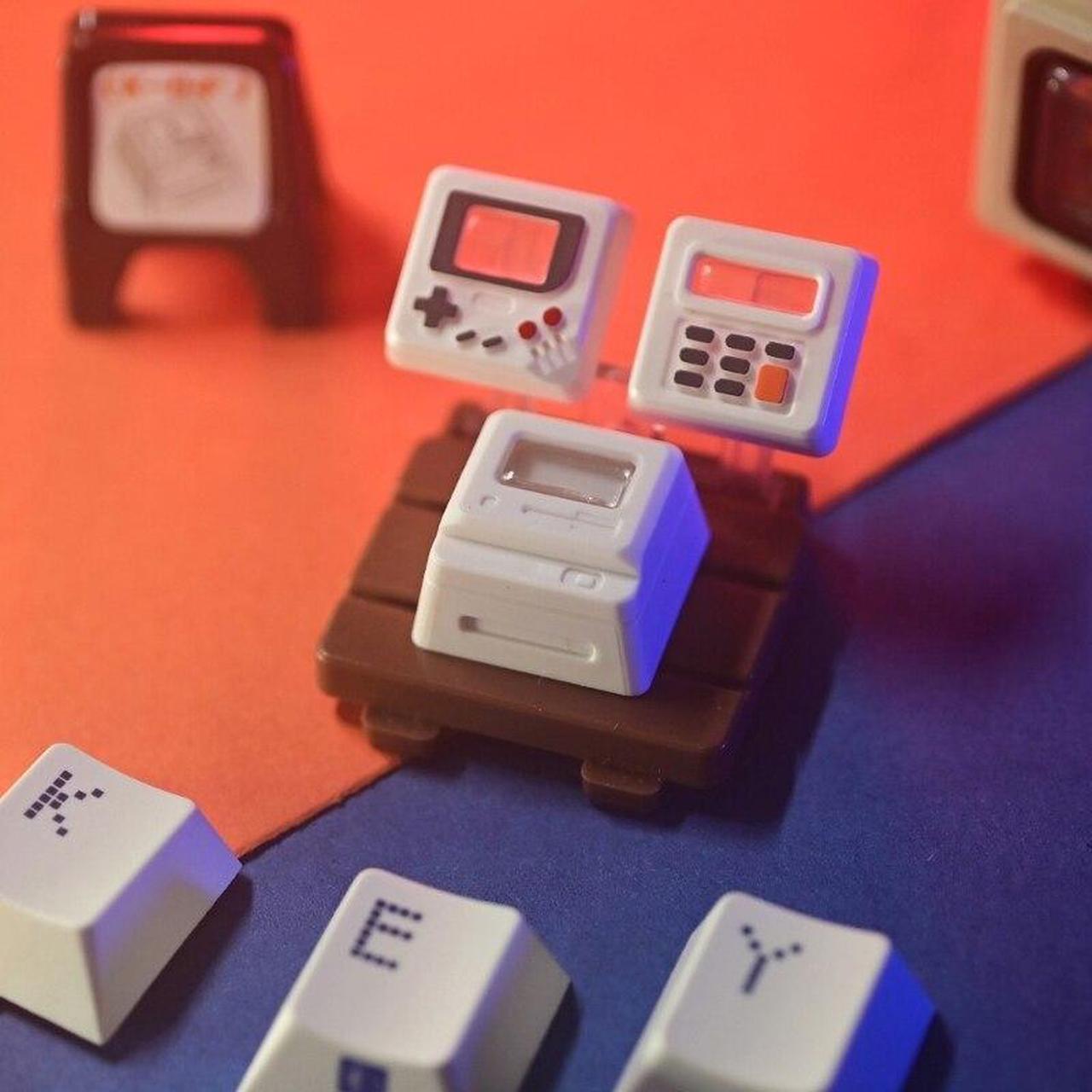 Alt view image 4 of 6 - K-04 Keyboard Keycaps 3 In1 For Mechanical Classic Retro Cute Transparent Keycap(White)