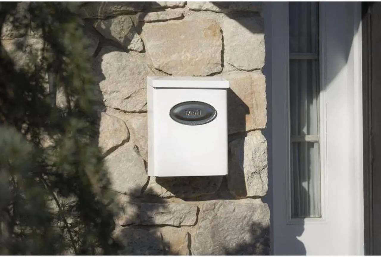 Alt view image 4 of 5 - Mailbox 9-1/2In 4In 12-1/2In SOLAR GROUP Wall Mount DVKW0000 White 046462004163