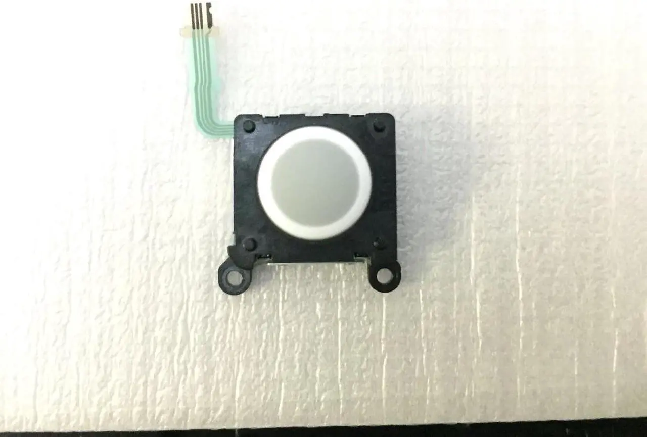 Main image of 2pcs For PSVITA PSV PS VITA 2000 L R Left / Right 3D Analogue Analog Joystick Button Control Joy Stick Repair Parts
