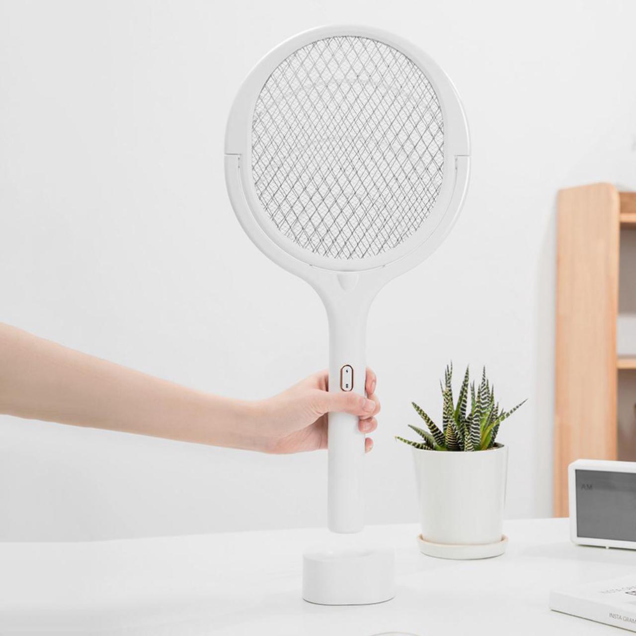 Handheld Multifunctional Electric Mosquito Swatter Fly Insect Swatter Electric Mosquito Racket