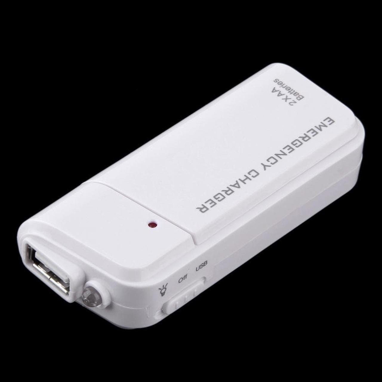 Universal Portable USB Emergency 2 AA Extender Charger Power Bank Supply Box For iPhone Mobile Phone MP3 MP4 White