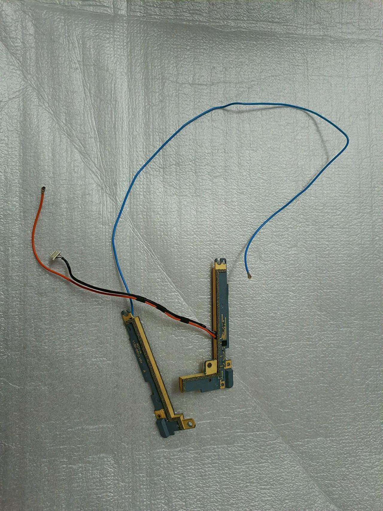 Alt view image 3 of 4 - WWAN 4G Antenna Red&Blue for X1 Carbon 7th 8th gen laptop 2019 2020 5A30V25489 5A30V25490 DC33001K700