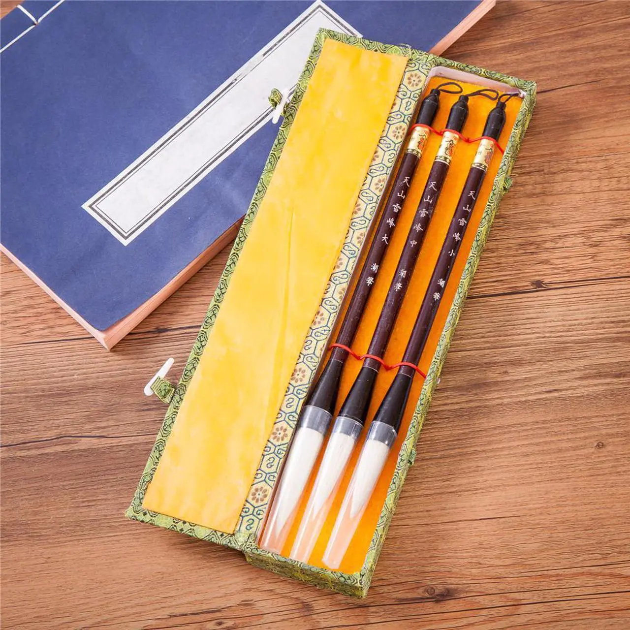 Alt view image 3 of 4 - Chinese Calligraphy Japanese Sumi Drawing Brush Hu Pen Yang Hao (Goat Hair) 3 Pcs Gift Set