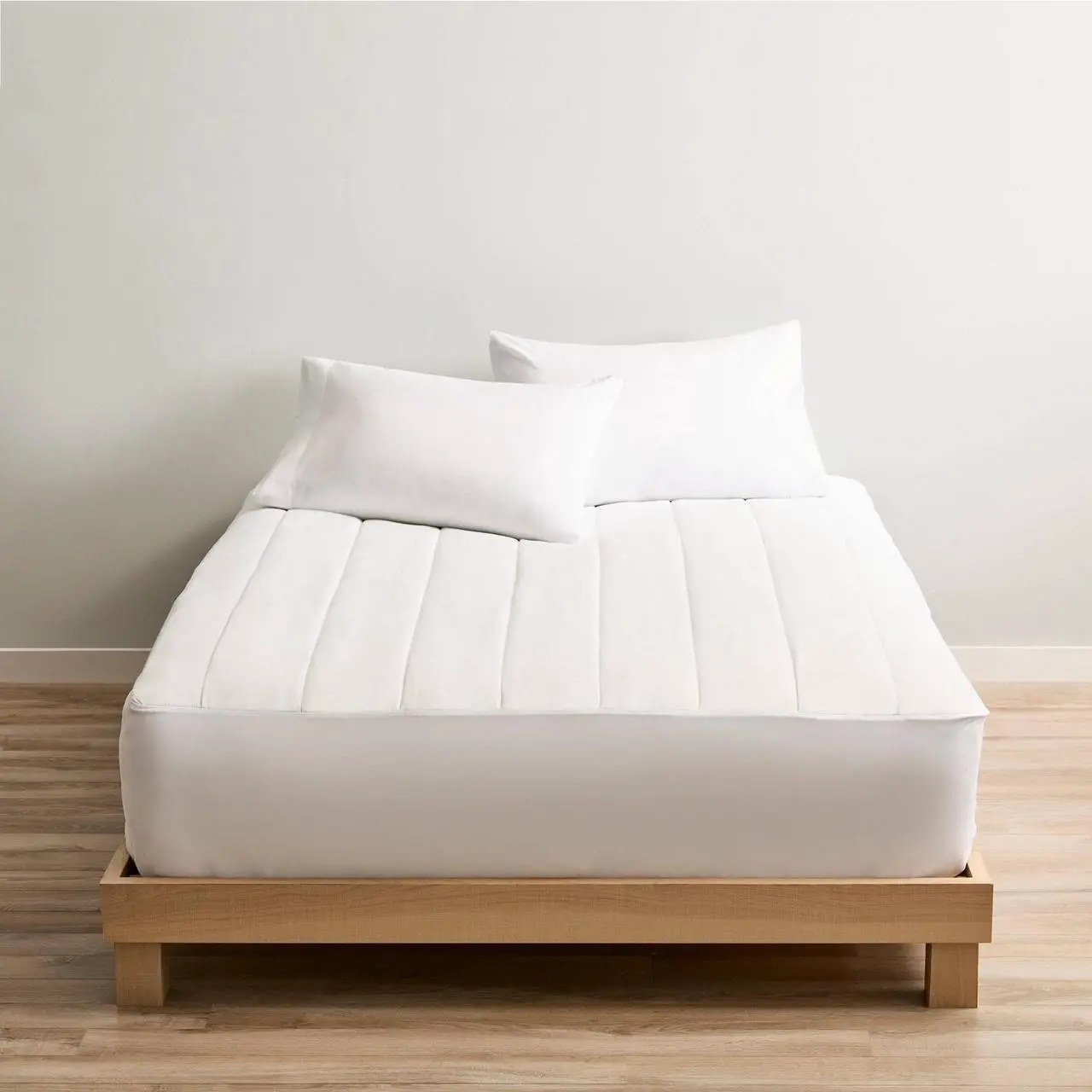 Alt view image 3 of 4 - Sunbeam Queen Size Electric Mattress Pad with Dual Digital Controller and Wi-Fi Connection