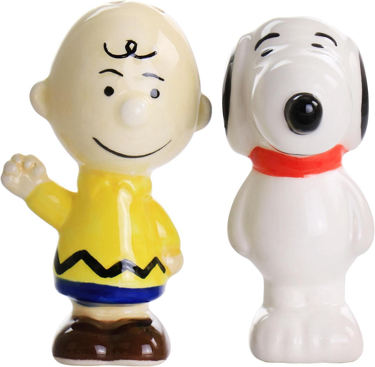 Main image of Peanuts Classical Pals Charlie Brown and Snoopy Figurine Salt and Pepper Shaker Set