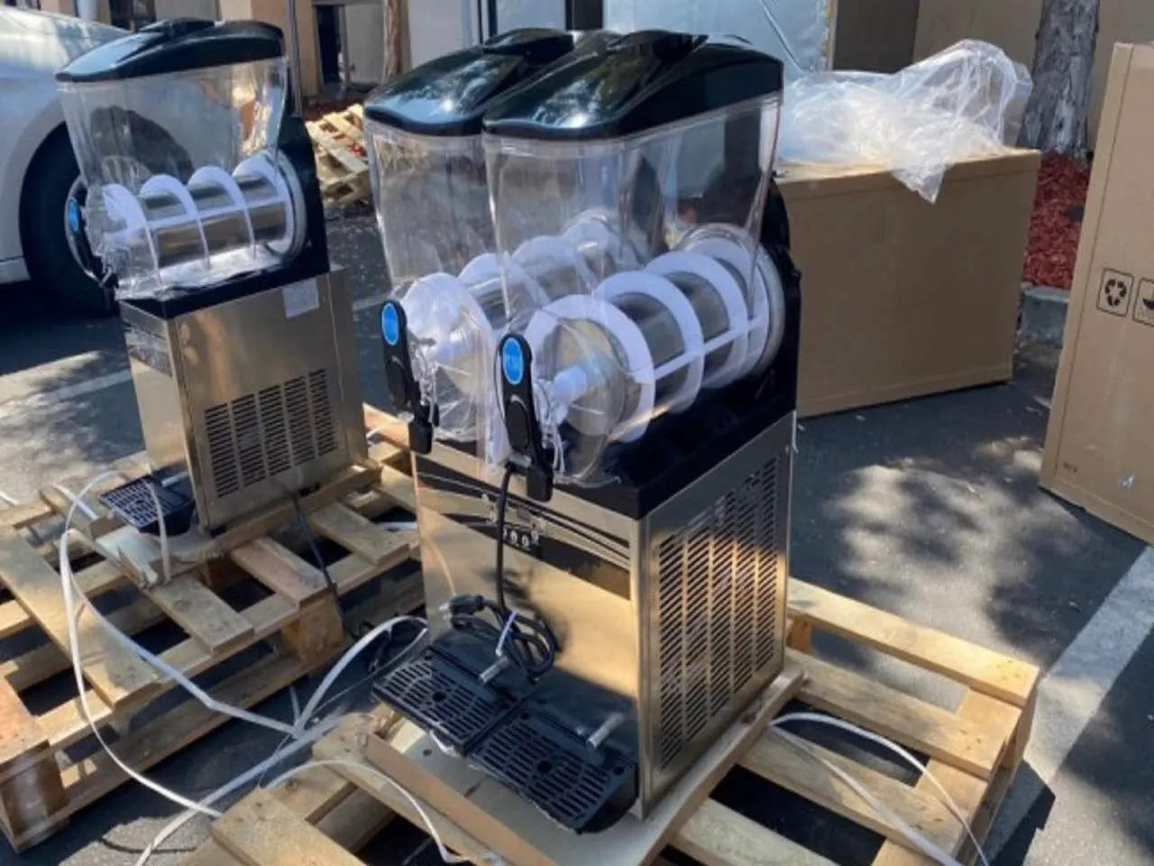 Main image of New 15L Frozen Slush Machine Two Bowl X-300
