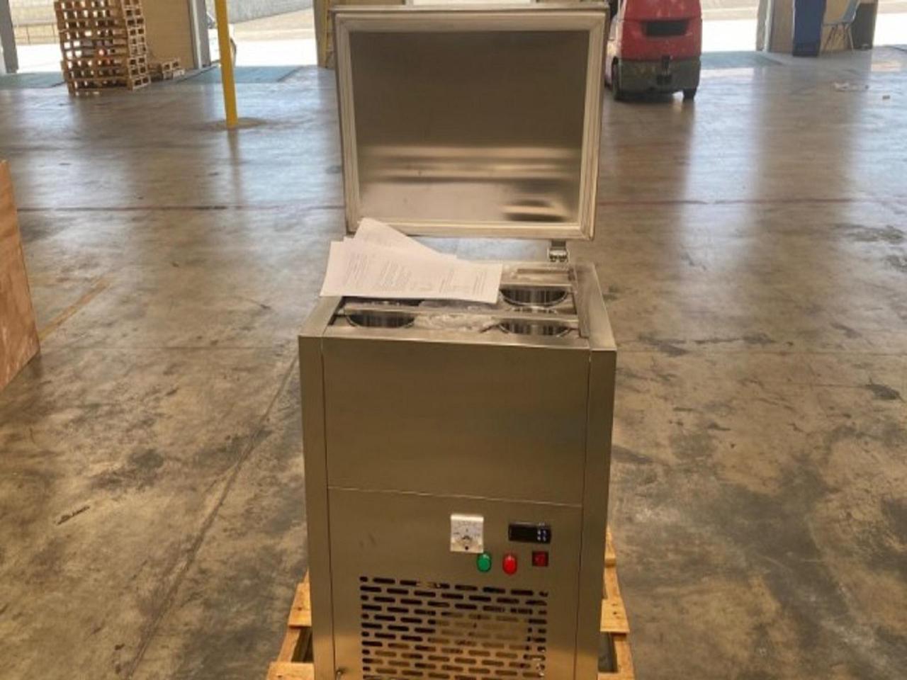 Main image of New Block Ice Shaving Maker Machine SI2