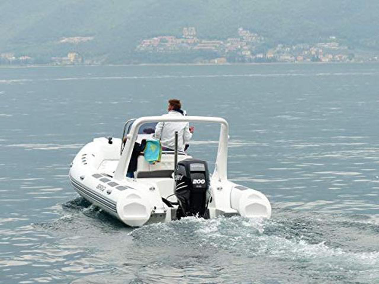 Alt view image 4 of 4 - Uniden UM435BK Advanced Fixed Mount VHF Marine Radio, All USA/International/Canadian Marine Channels including new 4-Digit, CDN "B" Channels, 1 Watt/25 Watt Power, Waterproof IPX8 Submersible, Black