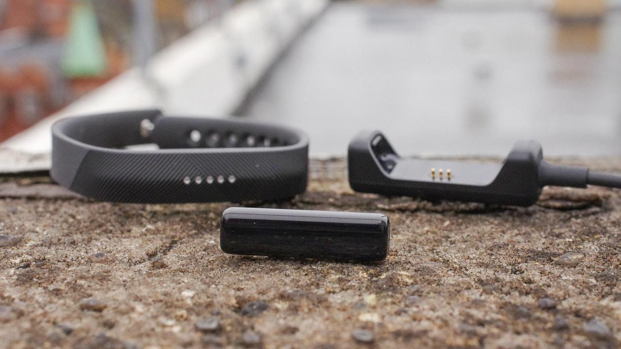 Alt view image 7 of 7 - Fitbit Flex 2 Smart Band - Wrist - Accelerometer - Silent Alarm, Alarm, Text Messaging - Sleep Quality, Calories Burned, Steps Taken, Distance Traveled - Bluetooth - Bluetooth 4.0 - GPS - 120 Hour ...