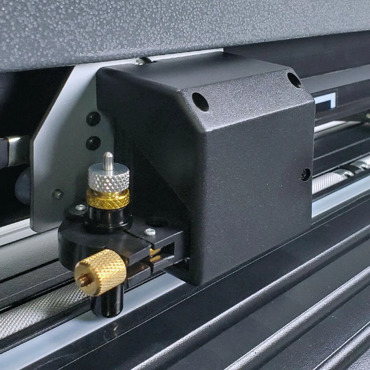 Alt view image 3 of 6 - 28" MH Vinyl Cutter Plotter with Stand and VinylMaster Cut v5 Software