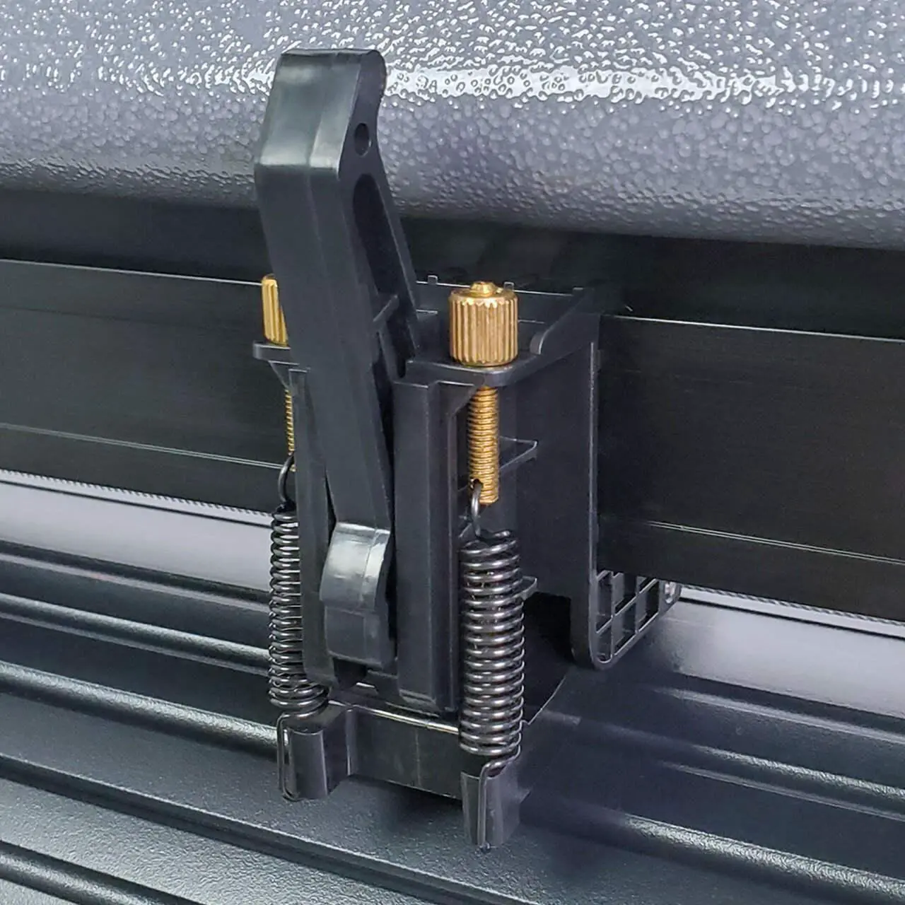 Alt view image 4 of 6 - 28" MH Vinyl Cutter Plotter with Stand and VinylMaster Cut v5 Software