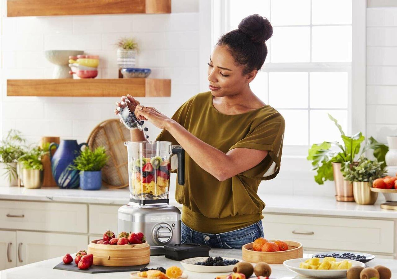 Alt view image 4 of 5 - KitchenAid K400 Variable Speed Blender Contour Silver