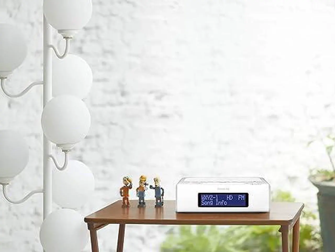 Alt view image 4 of 4 - Sangean Portable AM/FM Radio White HDR-15 - White