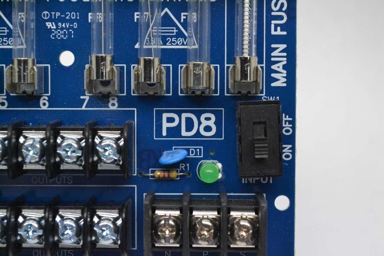 Alt view image 3 of 5 - Altronix Power Dist Module 8 Output Fuse, 1 (PD8)