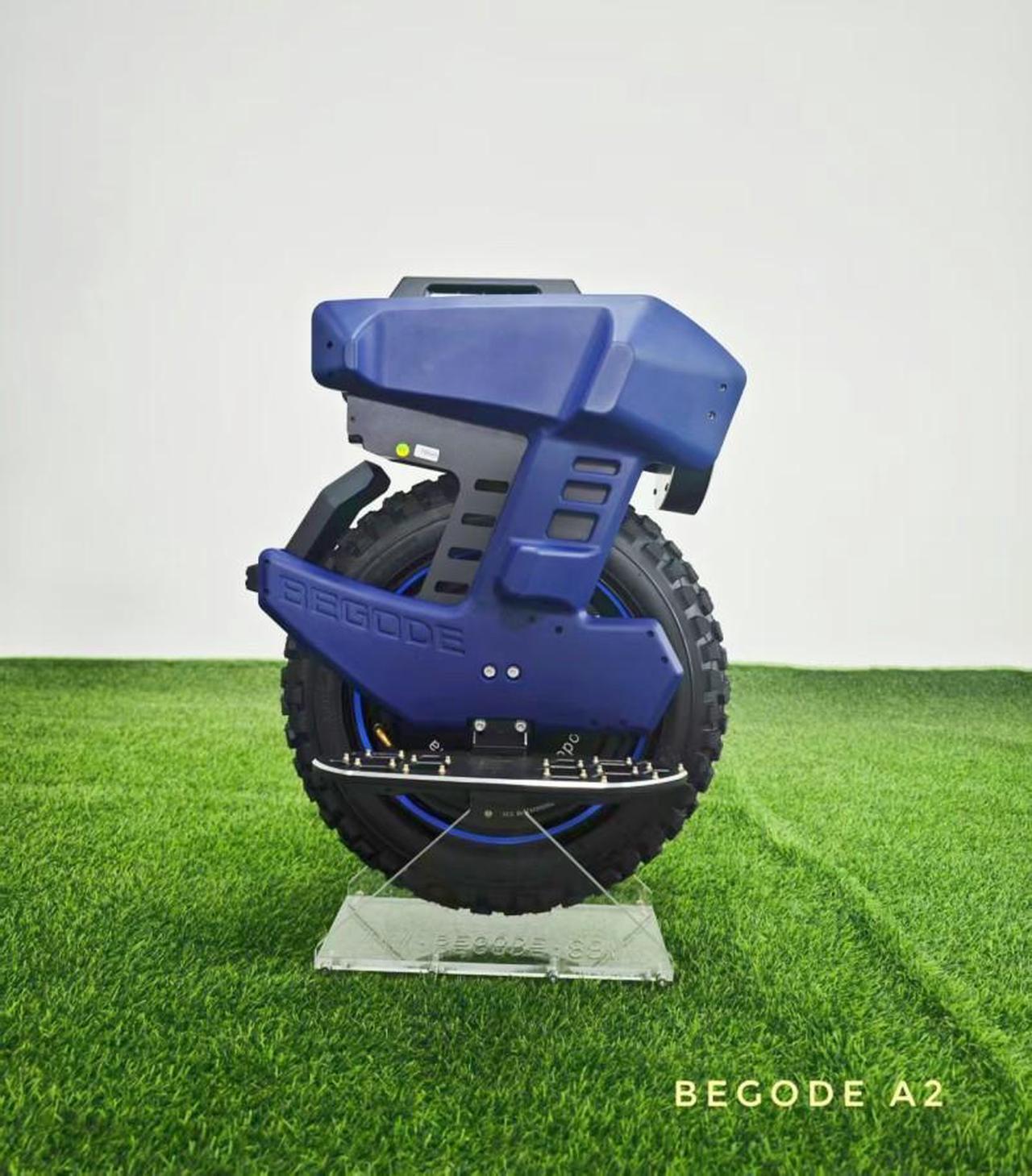 Alt view image 4 of 7 - Begode A2 15-inch Electric Unicycle With 1000W Motor 84V 750Wh 18.6Mph 31Miles