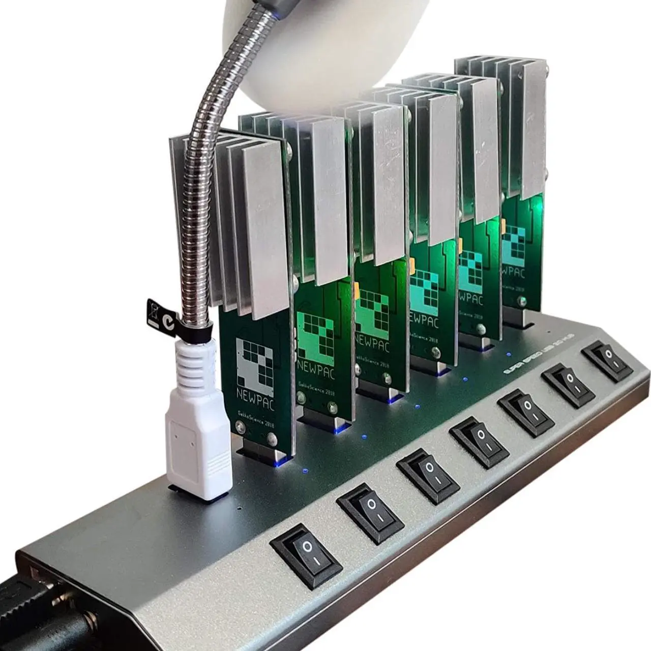 Main image of Bitcoin Merch® - 7-Port Powered USB Hub ONLY 3.0, UPGRADED 65W, FOR Compac F, Newpac, Twopac, Moonlander US Plug - USB Miners NOT INCLUDED!
