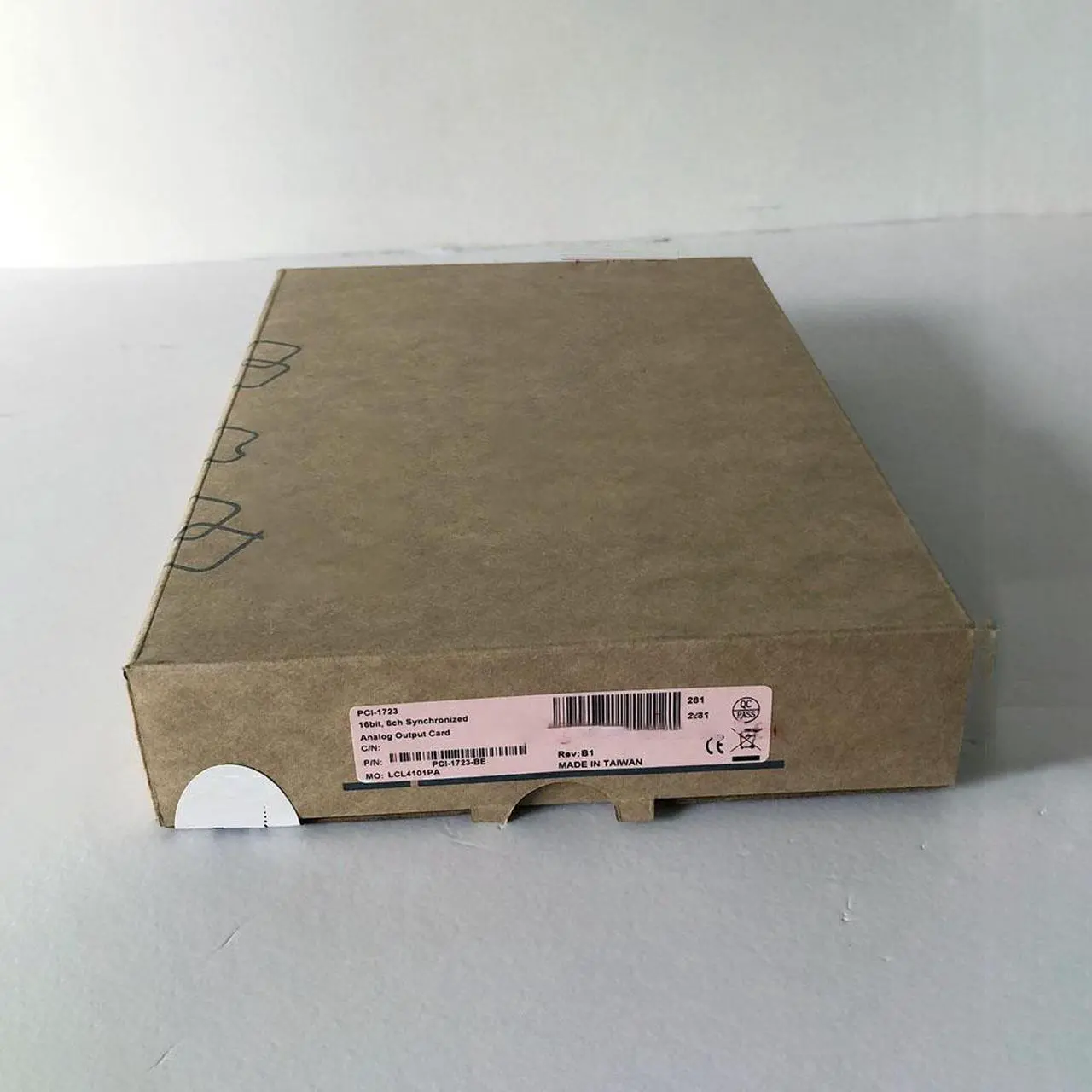 Alt view image 2 of 4 - For PCI-1723 16 bit 8-channel non isolated analog output card PCI-1723-BE acquisition card