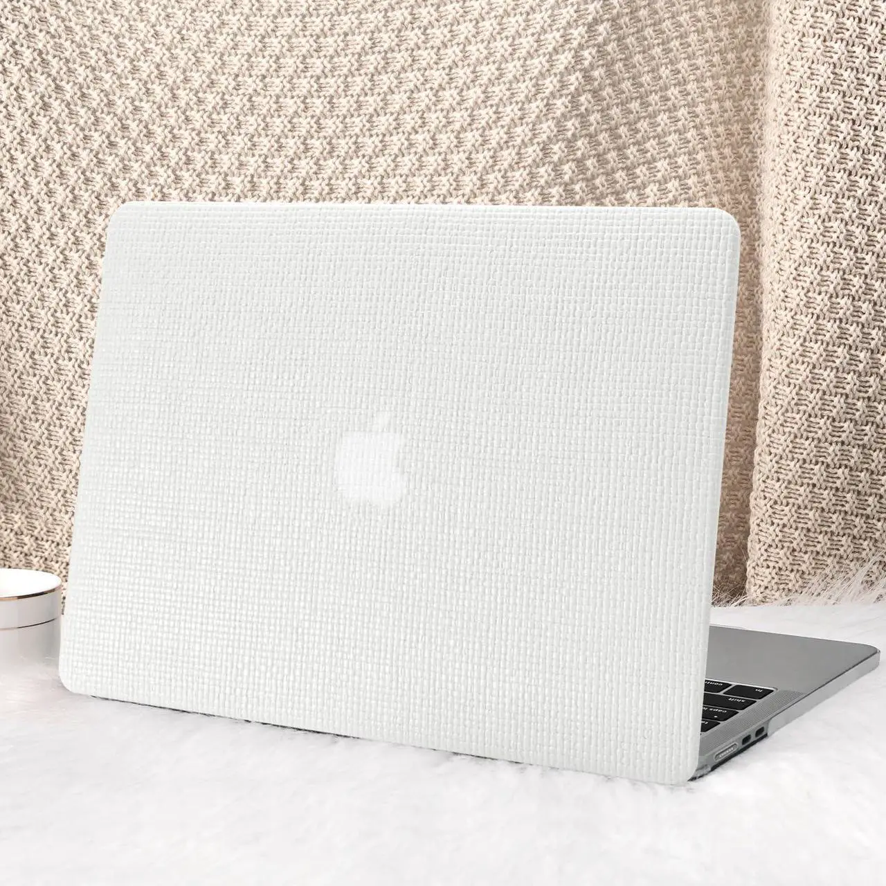 Main image of Seorsok Compatible with MacBook Air 15 inch Case 2025 2024 2023 Release M4 A3241 M3 A3114 M2 A2941 Touch ID,Elegant Leather Plastic Hard Shell Case with Transparent Keyboard Cover,White
