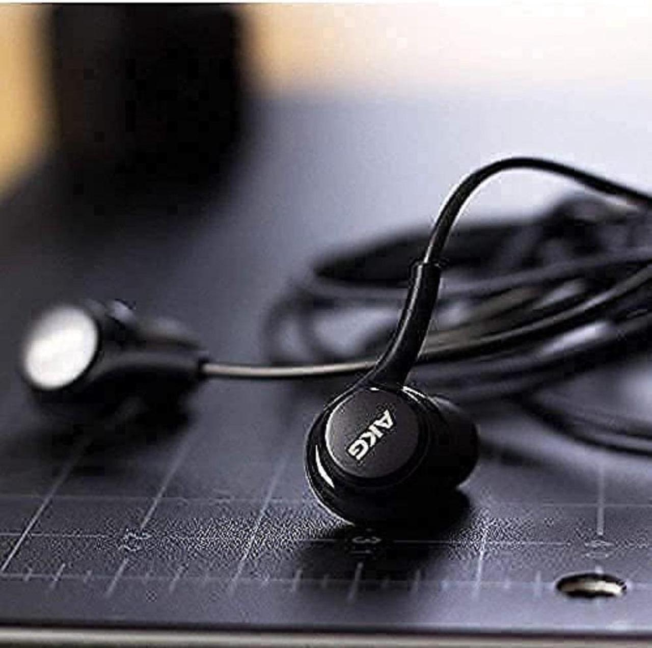 Alt view image 6 of 7 - OEM UrbanX 2021 Stereo Headphones for Samsung Galaxy S20 5G UW Braided Cable - Designed by AKG - with Microphone (Black) USB-C Connector (US Version with Warranty)