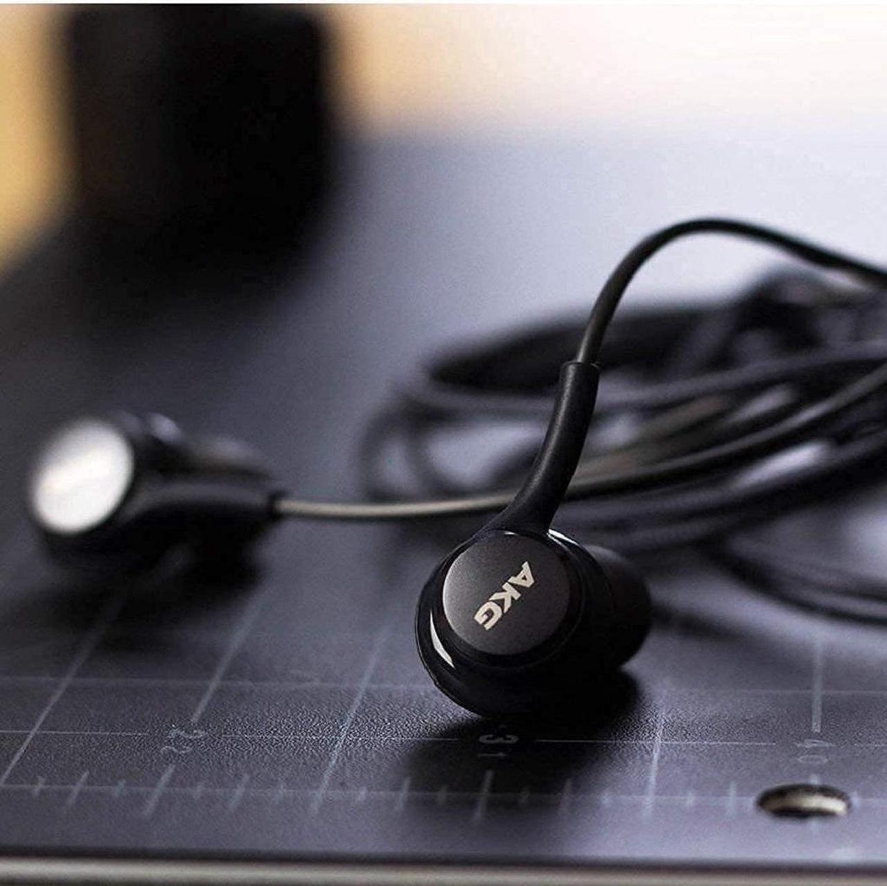 Alt view image 7 of 7 - OEM UrbanX 2021 Stereo Headphones for Samsung Galaxy S A52 5G/A53/M54/M14/F04/A54/A34/A14 5G/A14/S20/21+ 5G/S22/S23 Braided Cable with Microphone USB-C Connector - Black