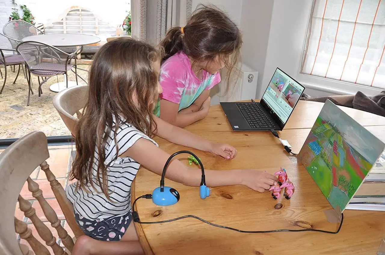 Alt view image 6 of 6 - HUE Animation Studio: Complete Stop Motion Animation Kit HD Camera, Software and Book for Windows (Blue)