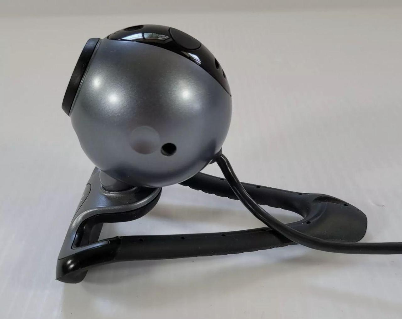Alt view image 2 of 2 - Logitech Webcam V-UAX16 Gray 861205-0000 USB Camera Bendable Base