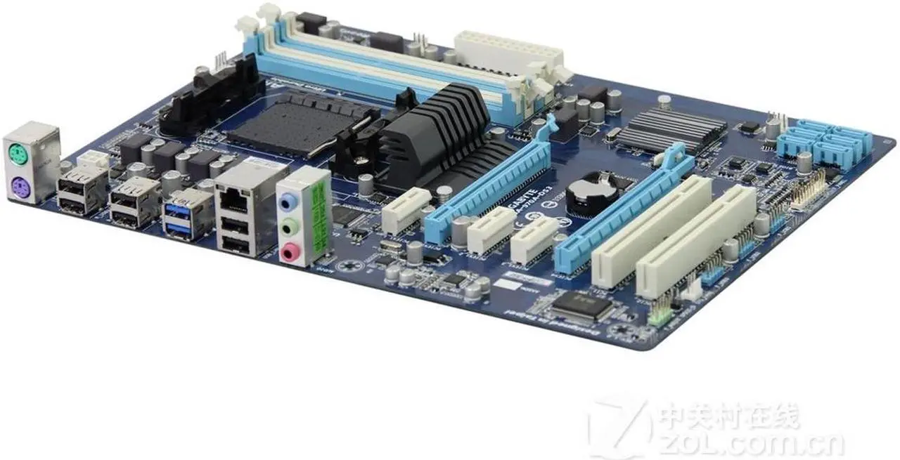 Alt view image 4 of 4 - GIGABYTE GA-970A-DS3 Socket AM3+ AMD 970 DDR3 32GB ATX